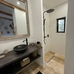 A Vadina - Hebergements De Charme Avec Piscine & Spa, Porticcio Pensjonat Porticcio (Corsica)