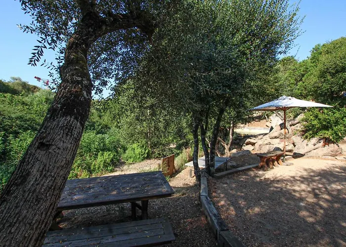 A Vadina - Hebergements De Charme Avec Piscine & Spa, Porticcio Penzion