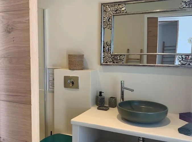 Penzion A Vadina - Hebergements De Charme Avec Piscine & Spa, Porticcio