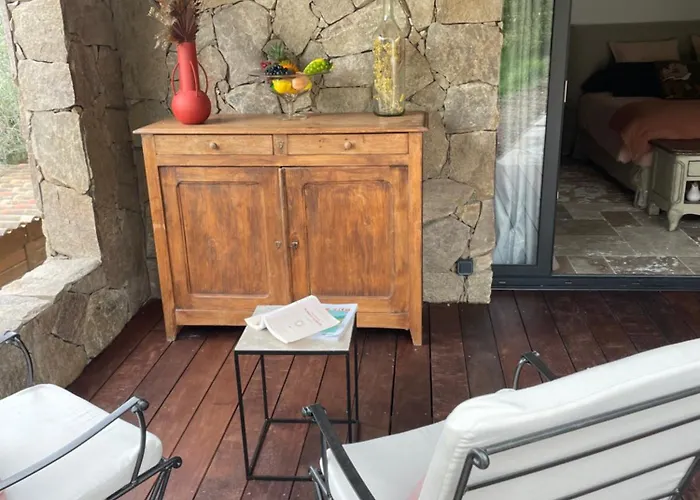 A Vadina - Hebergements De Charme Avec Piscine & Spa, Porticcio Penzion