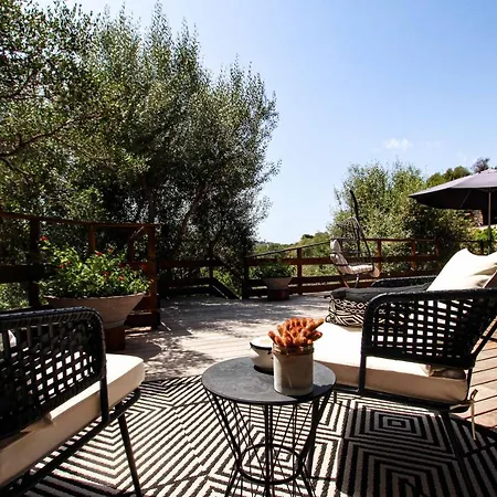 A Vadina - Hebergements De Charme Avec Piscine & Spa, 4*