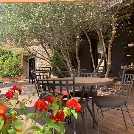 A Vadina - Hebergements De Charme Avec Piscine & Spa, 4*