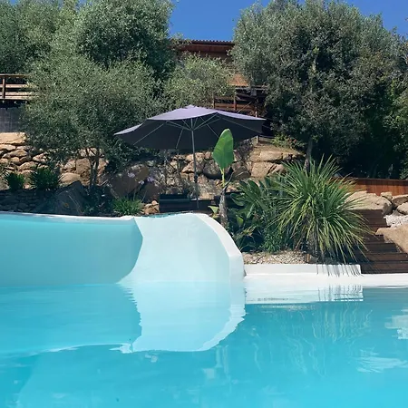 A Vadina - Hebergements De Charme Avec Piscine & Spa, 4*