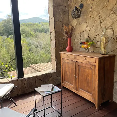 A Vadina - Hebergements De Charme Avec Piscine & Spa, 게스트하우스 4*
