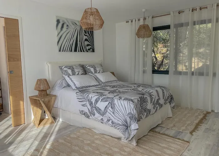 A Vadina - Hebergements De Charme Avec Piscine & Spa, Porticcio Porticcio (Corsica)