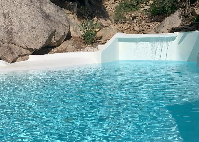 A Vadina - Hebergements De Charme Avec Piscine & Spa, Porticcio Pensionat