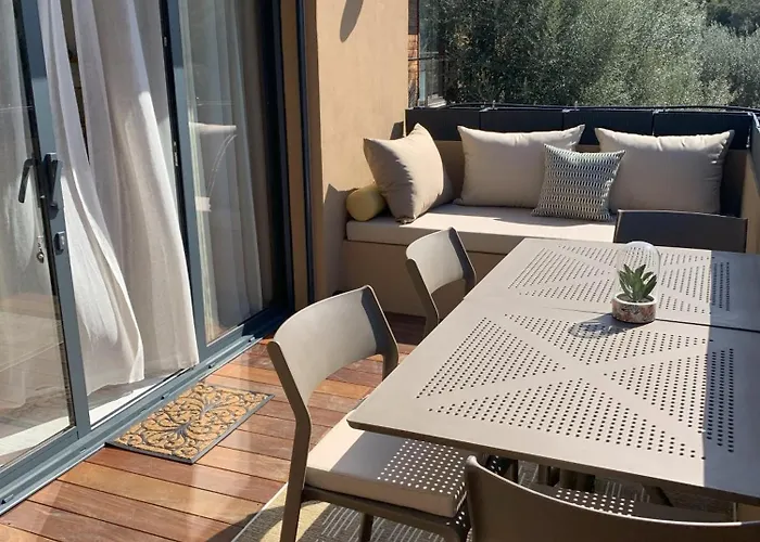 Pensionat A Vadina - Hebergements De Charme Avec Piscine & Spa, Porticcio 4*